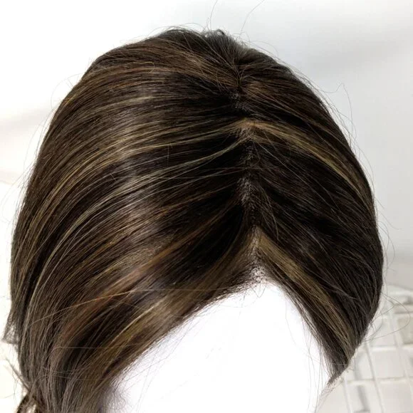 Renee of Paris Brown highlighted Bob Wig NIB Medium Length Brunette Lace front - Picture 10 of 15